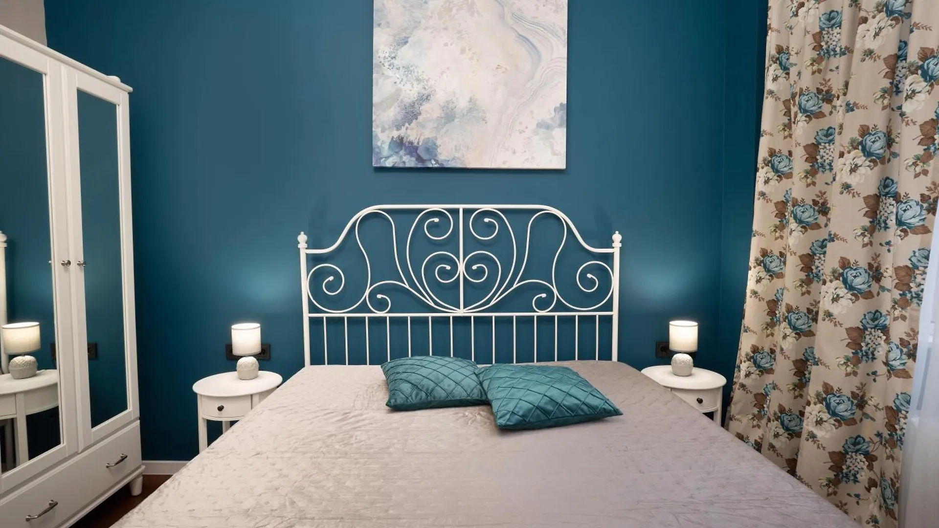 Casa Blue - Two Bdr Suite Next To Ndk София