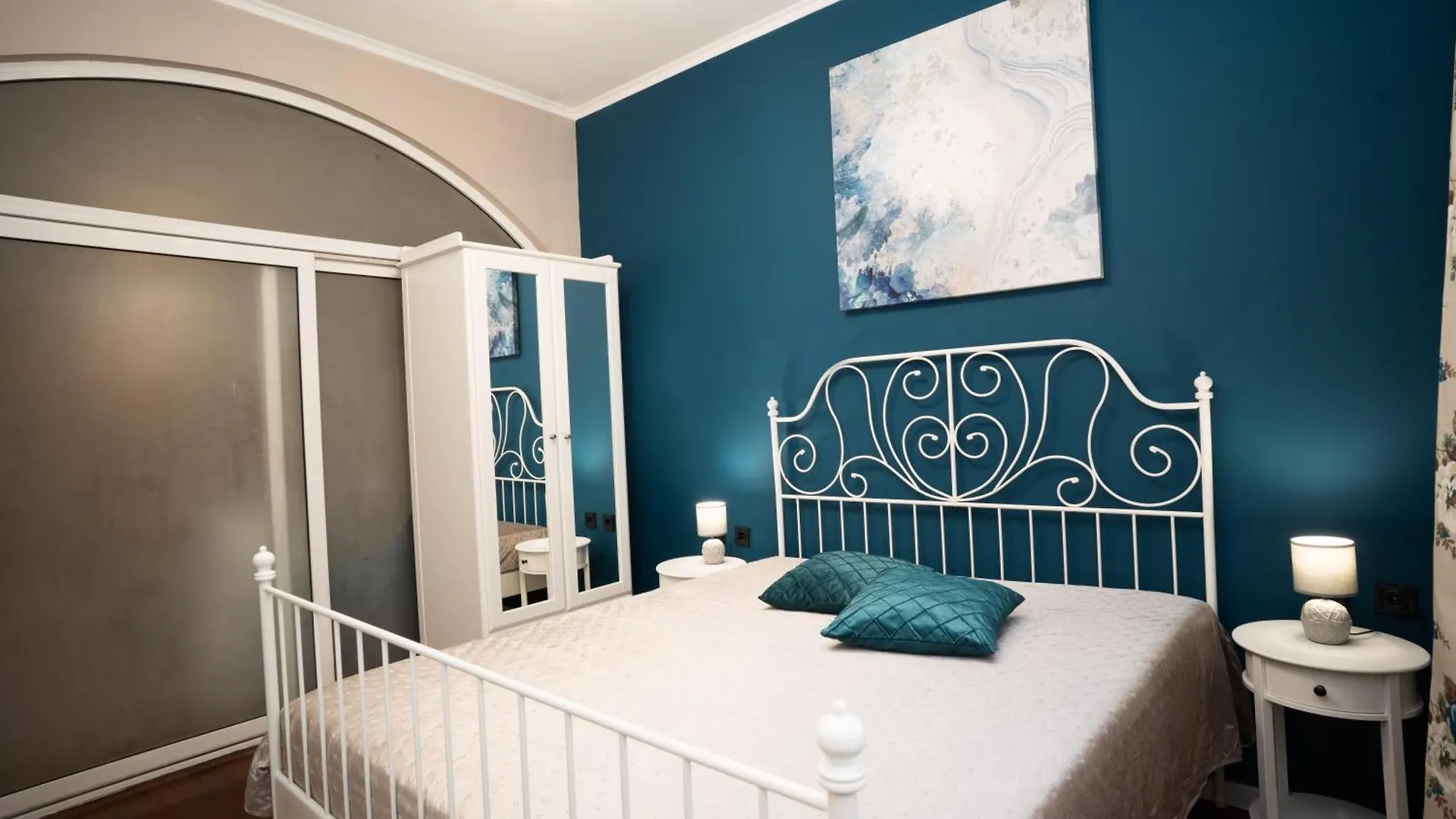 Casa Blue - Two Bdr Suite Next To Ndk Sofia Bulgaria